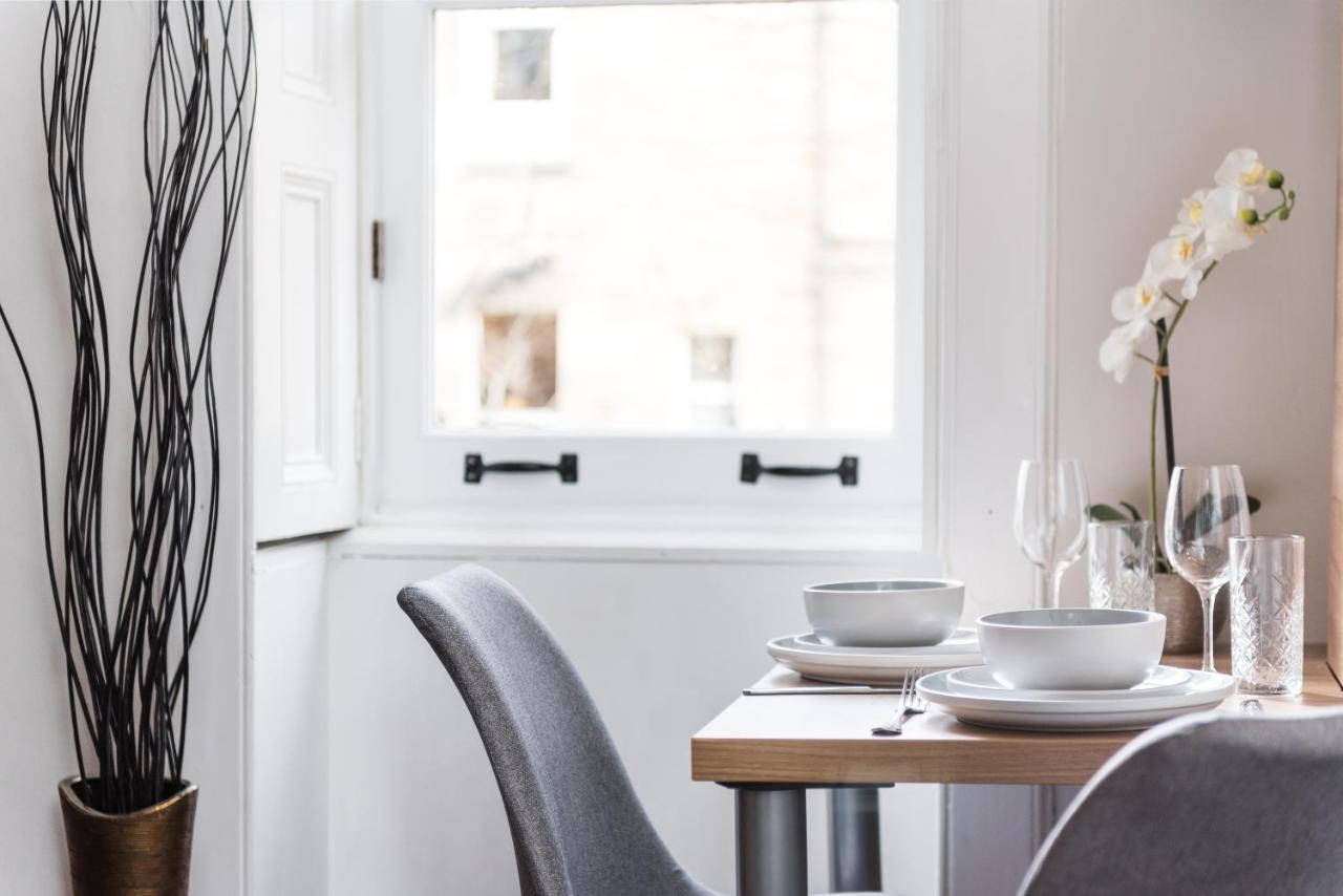 City Centre Stylish Apartment At The Meadows Park 에든버러 외부 사진